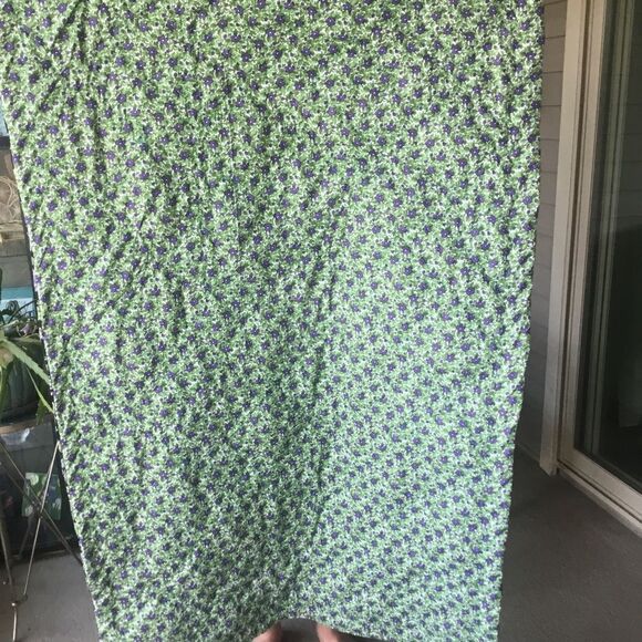 NWT Hand Crafted Lavender Florals With Gorgeous Coordinating Colors Quilt - Picture 11 of 14